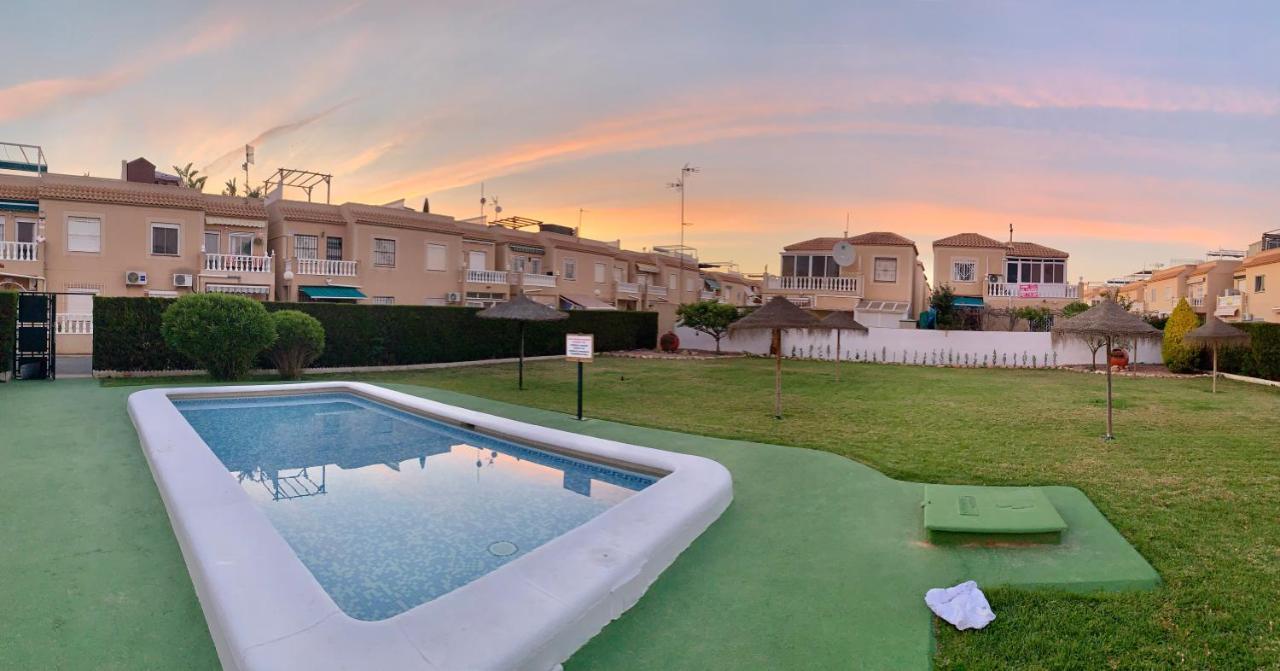 Holiday House טורבייחה מראה חיצוני תמונה